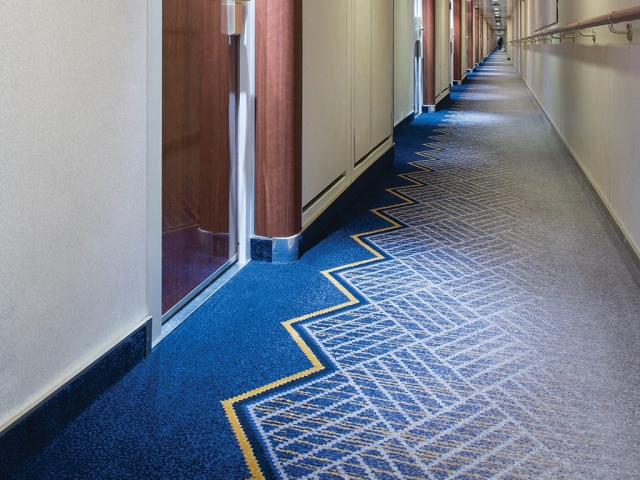 Queen Mary 2 - Cabin Corridor