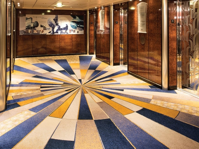 Queen Mary 2 - Lift Lobby