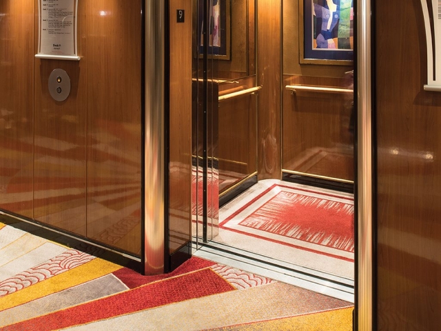 Queen Mary 2 - Lift Lobby, Deck 9