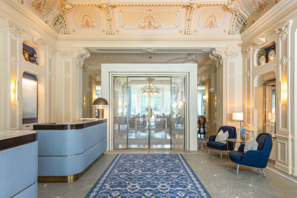 Reception rug at Grand Hotel Kronenhof by Ulster Carpets